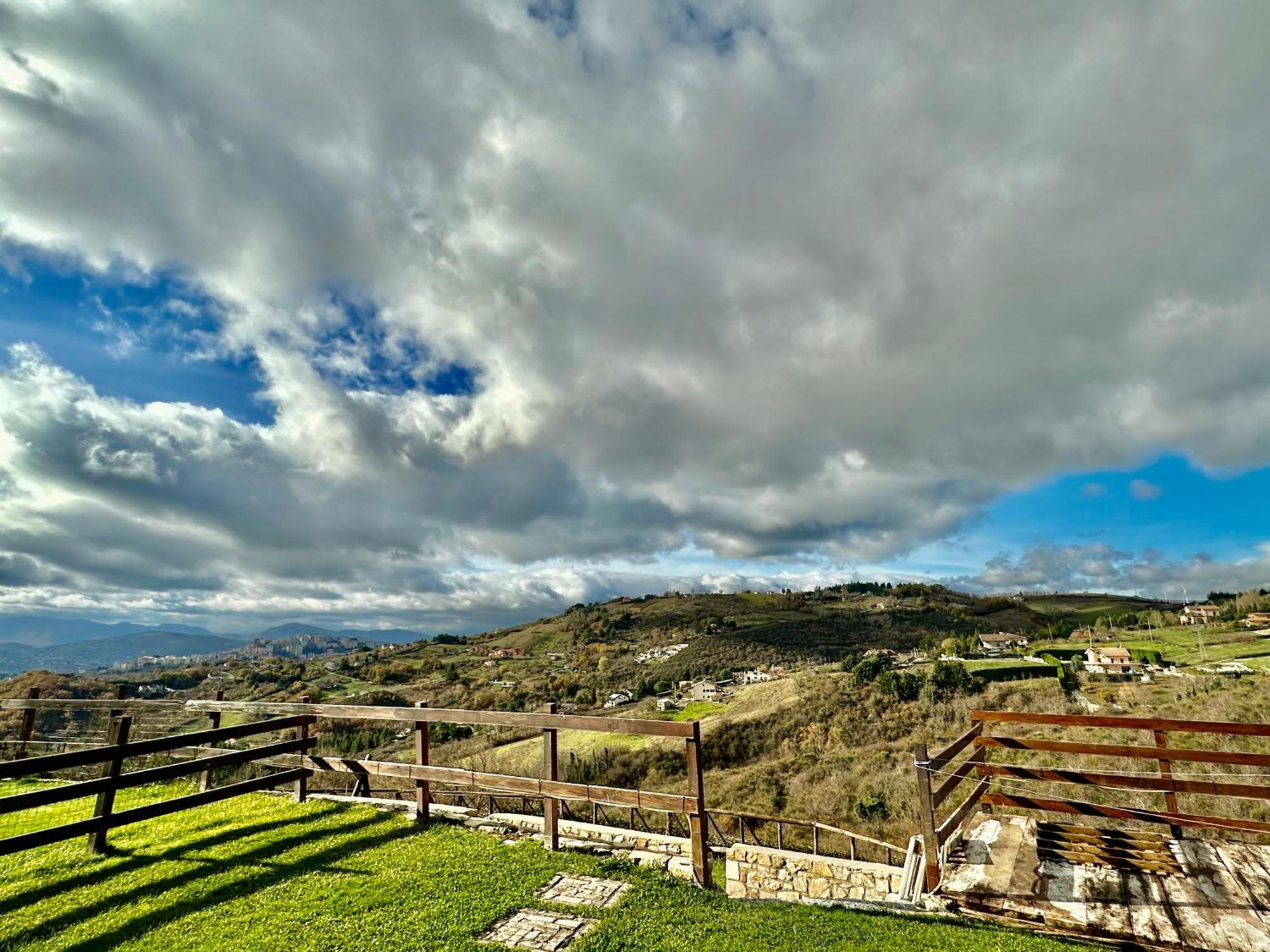 بوتنزا Country B&B Piani Del Mattino المظهر الخارجي الصورة
