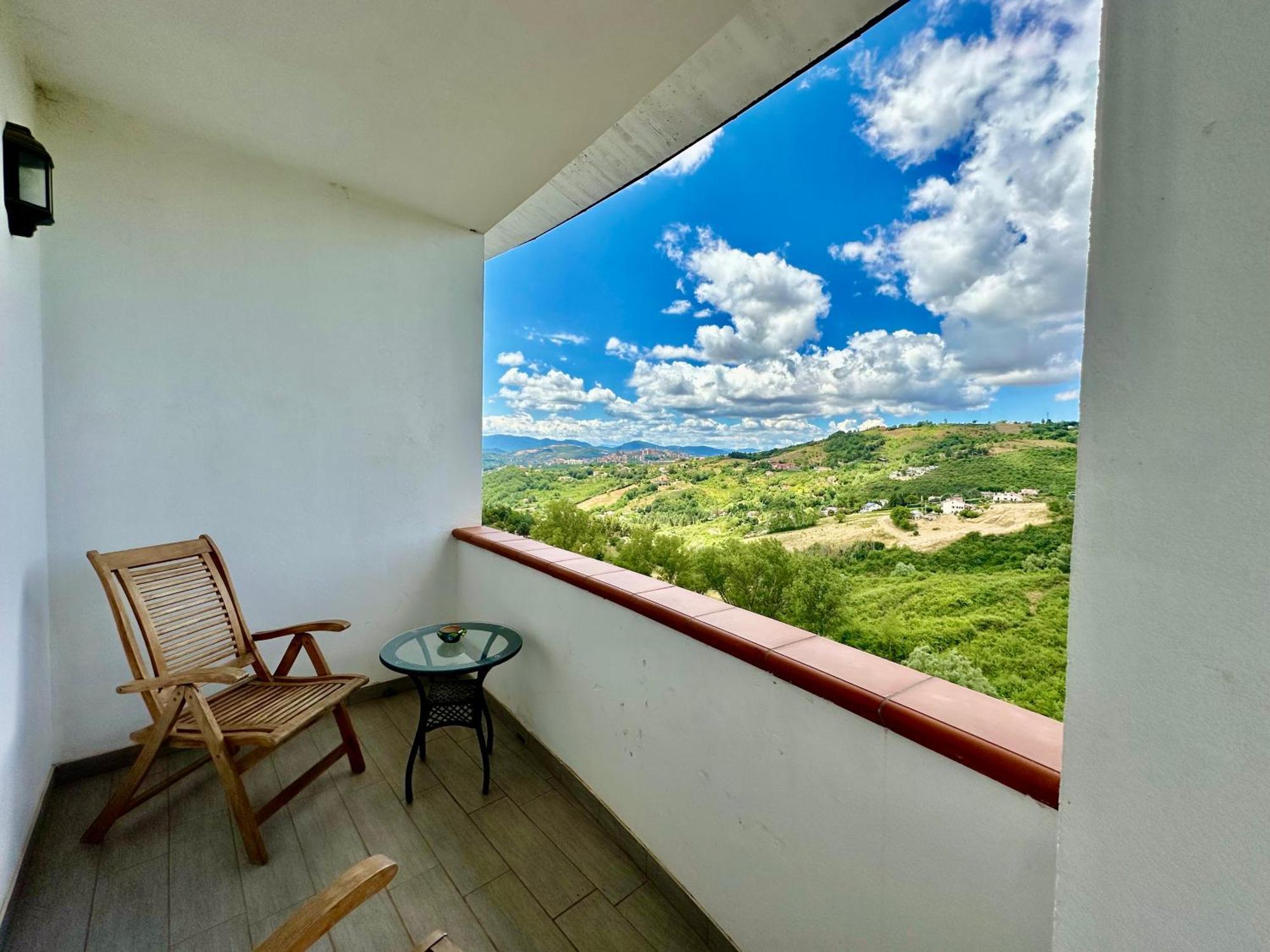 بوتنزا Country B&B Piani Del Mattino المظهر الخارجي الصورة