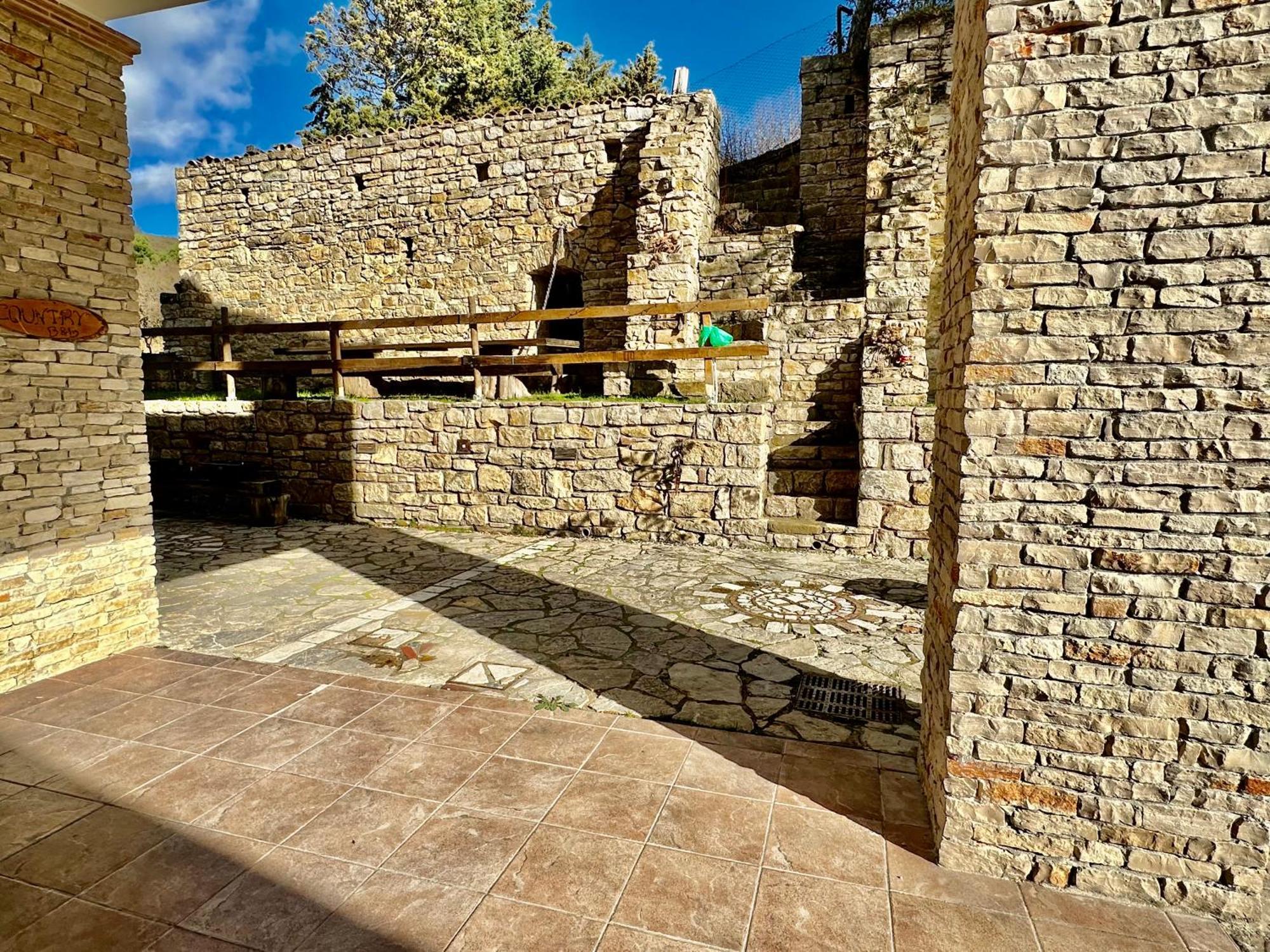 بوتنزا Country B&B Piani Del Mattino المظهر الخارجي الصورة